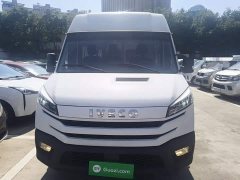 Iveco Daily 2023 2.5T V40 Box Truck Long Wheelbase Mid-Roof Dual Wheels Side Sliding Door 2-3 Seater - ფოტო 2