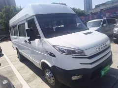 Iveco Daily 2023 2.5T V40 Box Truck Long Wheelbase Mid-Roof Dual Wheels Side Sliding Door 2-3 Seater - ფოტო 3