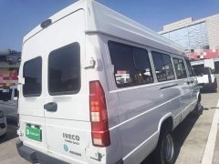 Iveco Daily 2023 2.5T V40 Box Truck Long Wheelbase Mid-Roof Dual Wheels Side Sliding Door 2-3 Seater - ფოტო 6