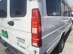 Iveco Daily 2023 2.5T V40 Box Truck Long Wheelbase Mid-Roof Dual Wheels Side Sliding Door 2-3 Seater - ფოტო 7