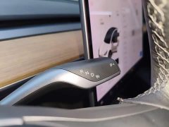 Tesla Model Y Long Range All-Wheel Drive - ფოტო 9
