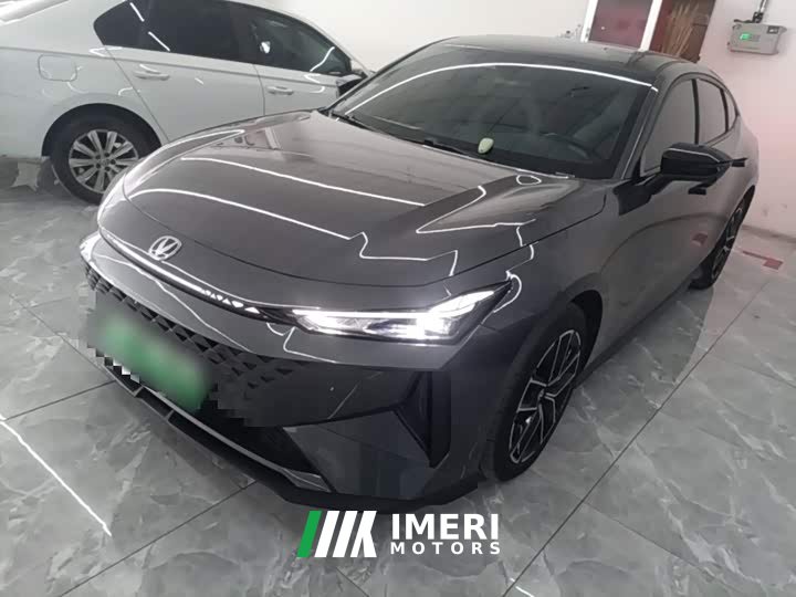 Changan UNI-V Smart Electric iDD 2024 Blue Whale Smart Electric iDD 136km Smart Cool Edition - ავტომობილი ჩინეთიდან