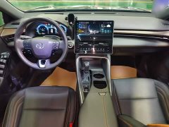 Toyota Avalon 2024 Hybrid 2.0L Luxury - ფოტო 10
