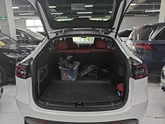 Tesla Model Y Rear-Wheel Drive - ფოტო 19