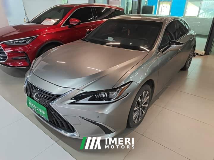 Lexus ES 200 Excellence Edition