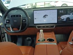 Li Auto L7 2023 Pro - ფოტო 10