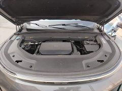 Li Auto L9 Pro - ფოტო 19