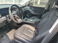 FAW Red Flag HS7 PHEV 2.0T PHEV AWD Flagship Comfort 6-Seater - ფოტო 19