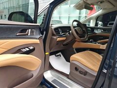 Denza D9 DM-i 1040 Premium - ფოტო 15
