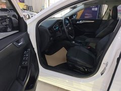 Ford Focus 2020 Sedan EcoBoost 180 Automatic Trend - ფოტო 15