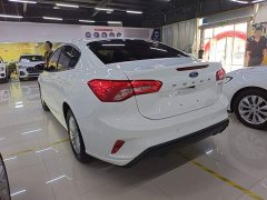Ford Focus 2020 Sedan EcoBoost 180 Automatic Trend - ფოტო 4