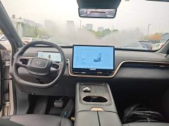 Dongfeng eπ008 210Max Extended Range 6-Seater - ფოტო 10