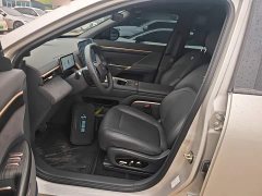 Dongfeng eπ008 210Max Extended Range 6-Seater - ფოტო 15