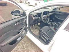 SAIC MG i5 2023 1.5L Manual Comfort Edition - ფოტო 16