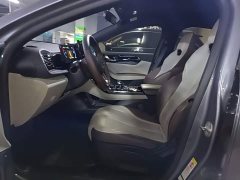 BYD Qin PLUS Glory Edition DM-i 55KM Leading - ფოტო 14