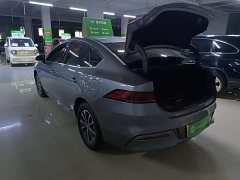 BYD Qin PLUS Glory Edition DM-i 55KM Leading - ფოტო 4