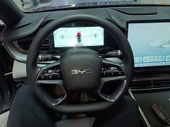 BYD Seal 2023 DM-i 1.5L 121km Luxury - ფოტო 10