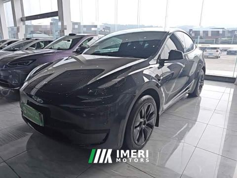 2024 Tesla Model Y Rear-Wheel Drive
