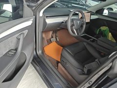 Tesla Model Y Rear-Wheel Drive - ფოტო 15