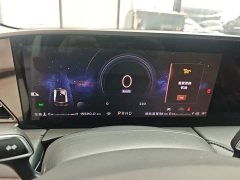 Lincoln Z 2.0T Premium Edition - ფოტო 11