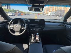 Lexus ES 2022 300h Excellence Edition - ფოტო 5