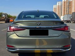Lexus ES 2022 300h Excellence Edition - ფოტო 8