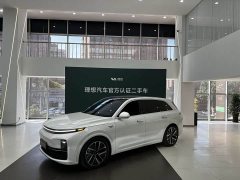 Li Auto L8 Pro - ფოტო 1