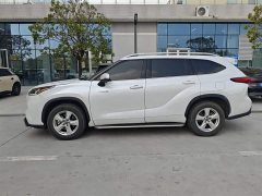 Toyota Highlander 2023 2.5L Smart Hybrid Dual Engine FWD Elite 5-Seater - ფოტო 3