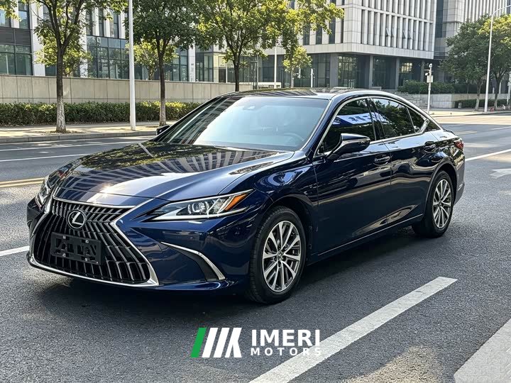 Lexus ES 2022 200 Excellence Edition - ავტომობილი ჩინეთიდან