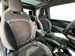 BMW MINI Facelift 2.0T COOPER S Racer - ფოტო 7