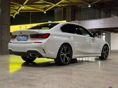 BMW 3 Series 325i M Sport Package - ფოტო 7