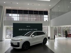 Li Auto L6 2025 Max Smart Refresh Edition - ფოტო 1