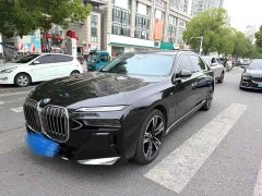 BMW 7 Series 740Li Premier M Sport Package - ფოტო 1