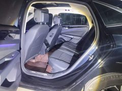 Volkswagen Passat 2024 380TSI Luxury - ფოტო 5