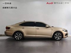 Volkswagen Passat 2022 330TSI Luxury - ფოტო 3