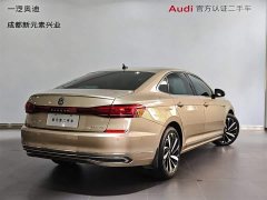 Volkswagen Passat 2022 330TSI Luxury - ფოტო 4