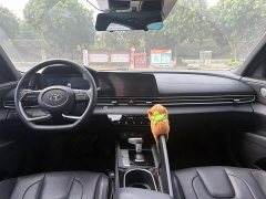 Hyundai Elantra 2022 1.5L CVT 20th Anniversary Edition - ფოტო 5