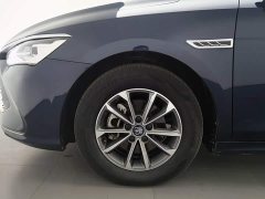 BYD Qin PLUS Glory Edition DM-i 55KM Leading - ფოტო 17