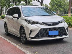 Toyota Grevias 2.5L Hybrid Premium Plus Edition - ფოტო 3