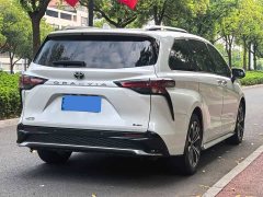 Toyota Grevias 2.5L Hybrid Premium Plus Edition - ფოტო 4