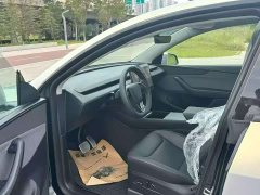 Tesla Model Y Rear-Wheel Drive - ფოტო 4