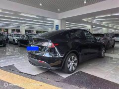 Tesla Model Y Standard Range RWD - ფოტო 7