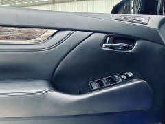 Toyota Vellfire 2021 Crown Hybrid 2.5L HV Luxury Edition - ფოტო 8