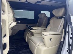 Toyota Vellfire Crown Hybrid 2.5L Executive Premier Edition - ფოტო 12