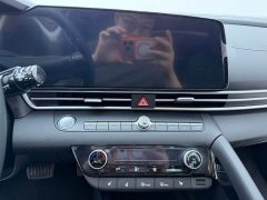 Hyundai Elantra 1.5L CVT Luxury - ფოტო 10
