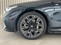 BMW 5 Series 530Li Luxury M Sport Package - ფოტო 11