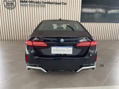 BMW 5 Series 530Li Luxury M Sport Package - ფოტო 12
