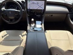 Toyota Vellfire Crown Hybrid 2.5L Premium Edition - ფოტო 13