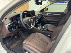 BMW 5 Series 525Li M Sport Package - ფოტო 8