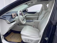 Buick Zhijing L7 Extended Range Avvia - ფოტო 13
